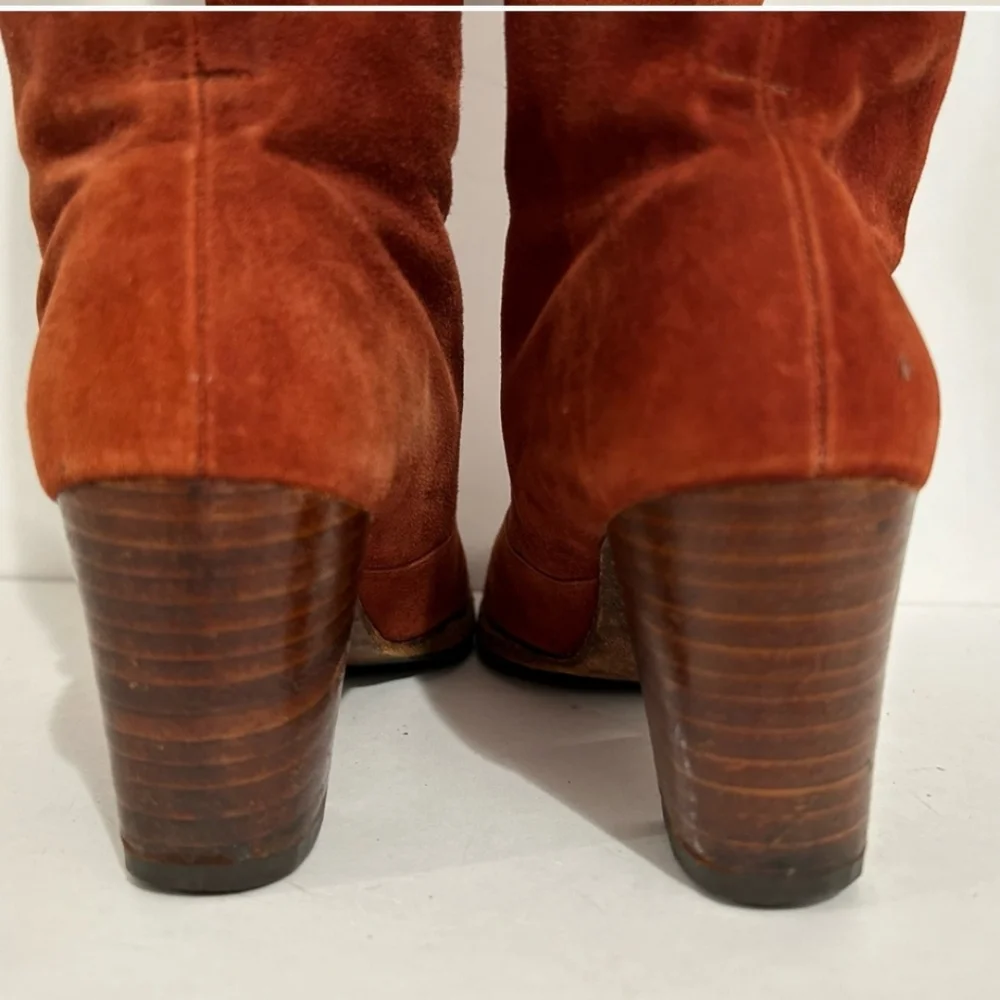 Beautiful 1970s Knee Boots, Genuine Suede Burnt Orange Stacked Heel Size 6 - Picture 5 of 16